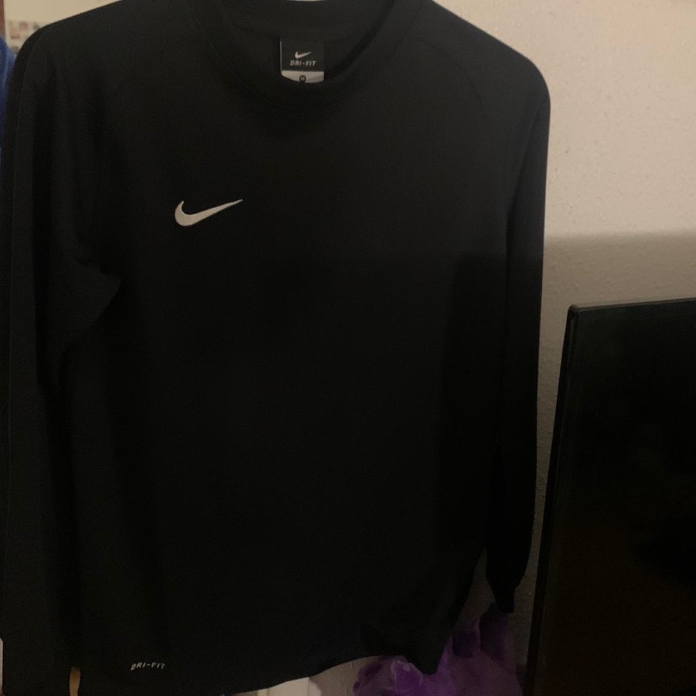 boys Nike dri fit black long sleeve